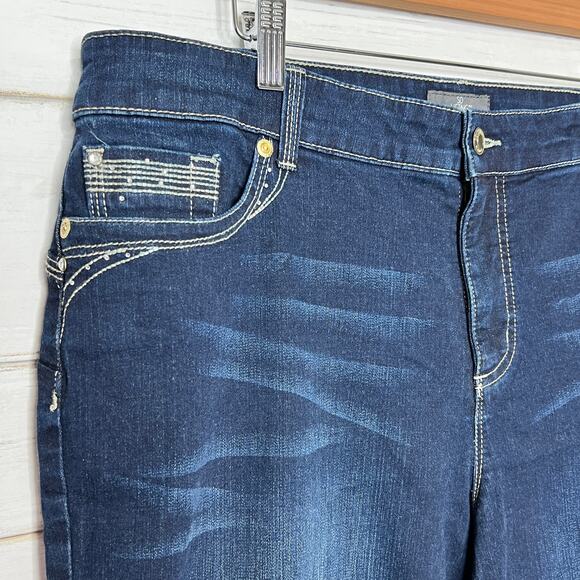 Chico's So Lifting Crop Dark Wash Stretch Denim Jeans Size 16 - Picture 10 of 11